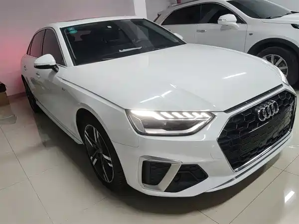 Audi A4L 2020