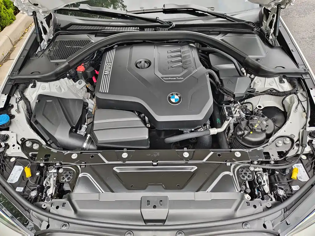 BMW 3 Series 2023 — фото 13