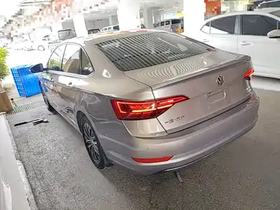 Volkswagen Sagitar 2020