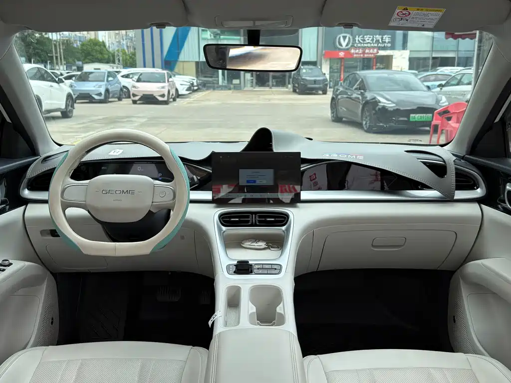 Geely Galaxy Starwish 2026 — фото 13