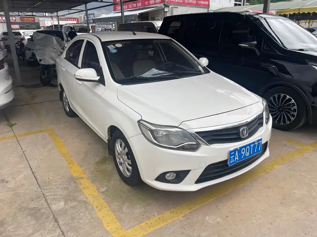 Changan Yuexiang V3 2018 — фото 3