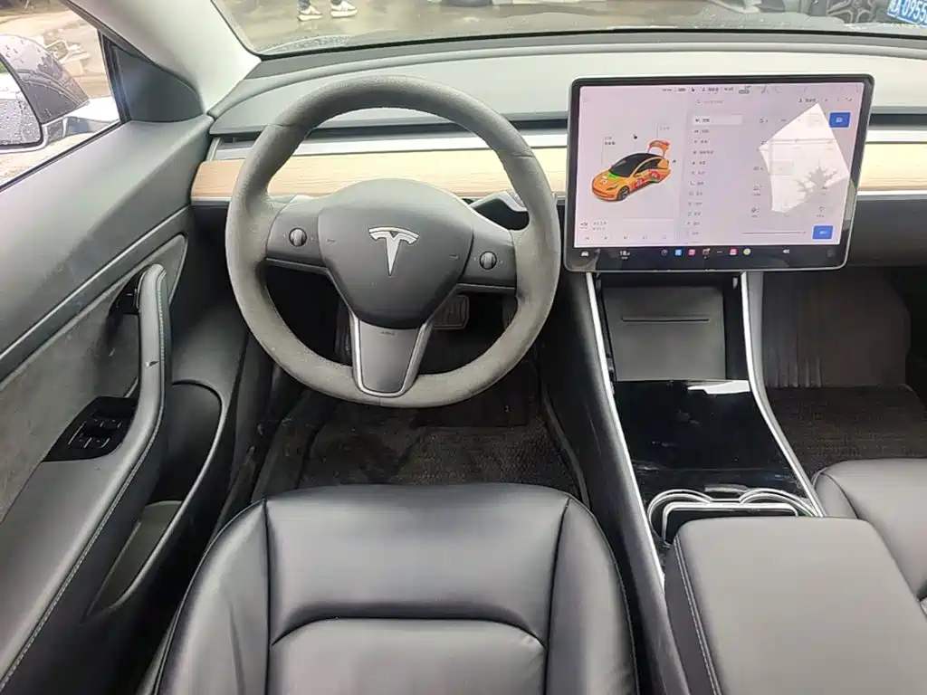 Tesla Model 3 2020 — фото 11