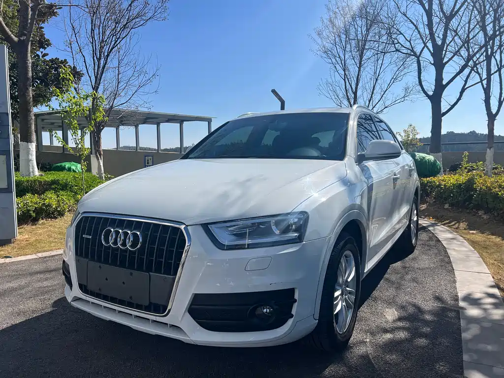 Audi Q3 2016 — фото 1