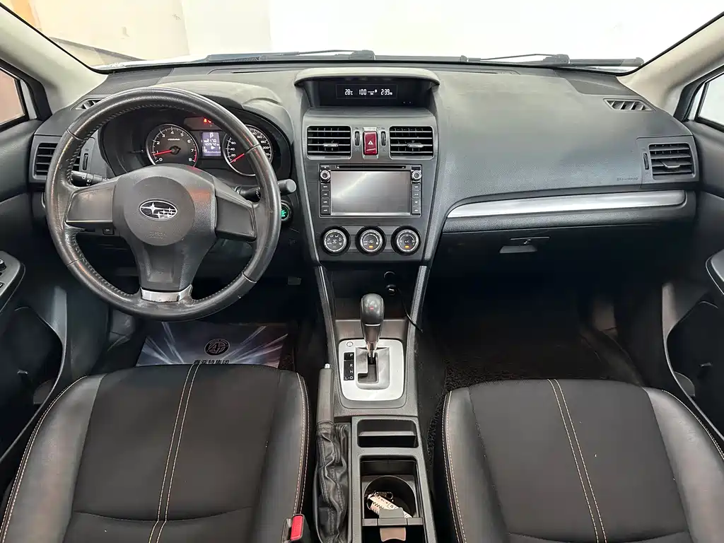 Subaru XV 2013 — фото 16