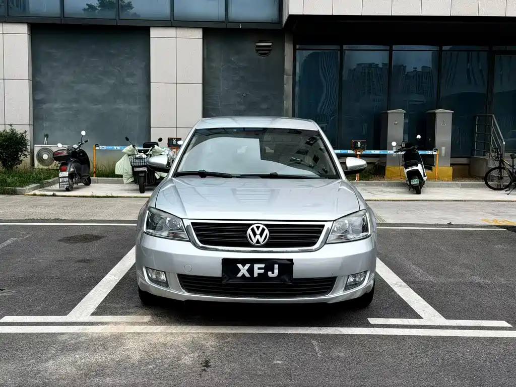 Volkswagen Passat Lingyu 2010