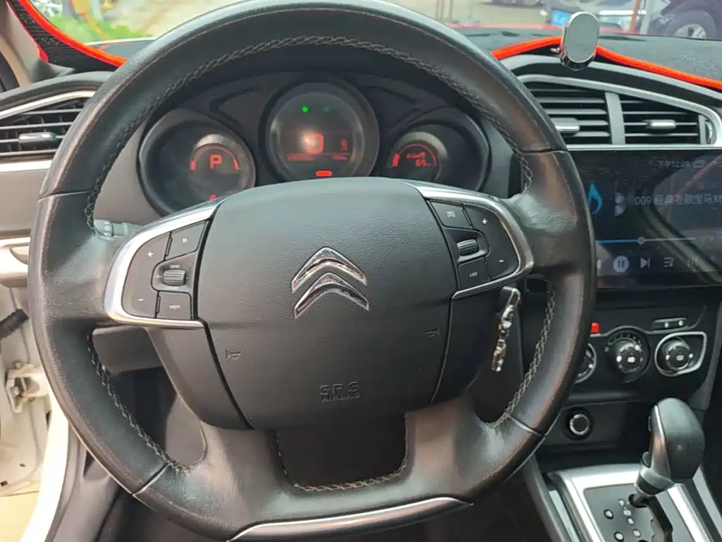 Citroën C4L 2016 — фото 11