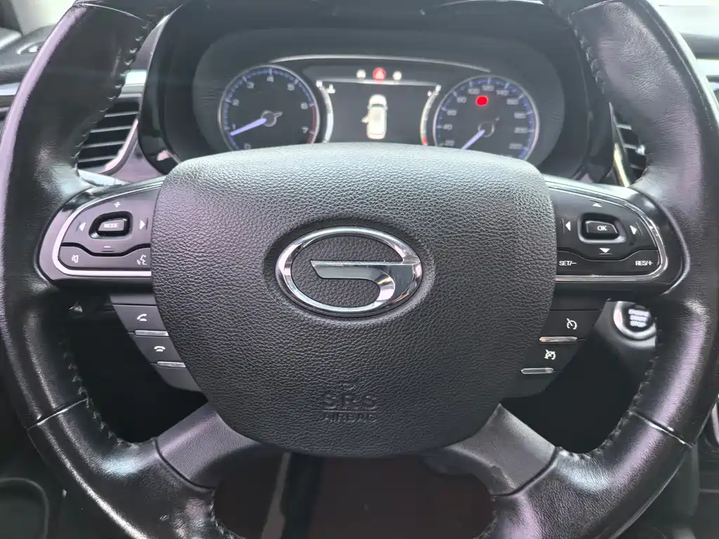 GAC Trumpchi GS8 2018 — фото 9