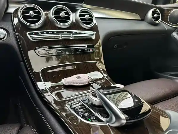 Mercedes-Benz GLC 2019