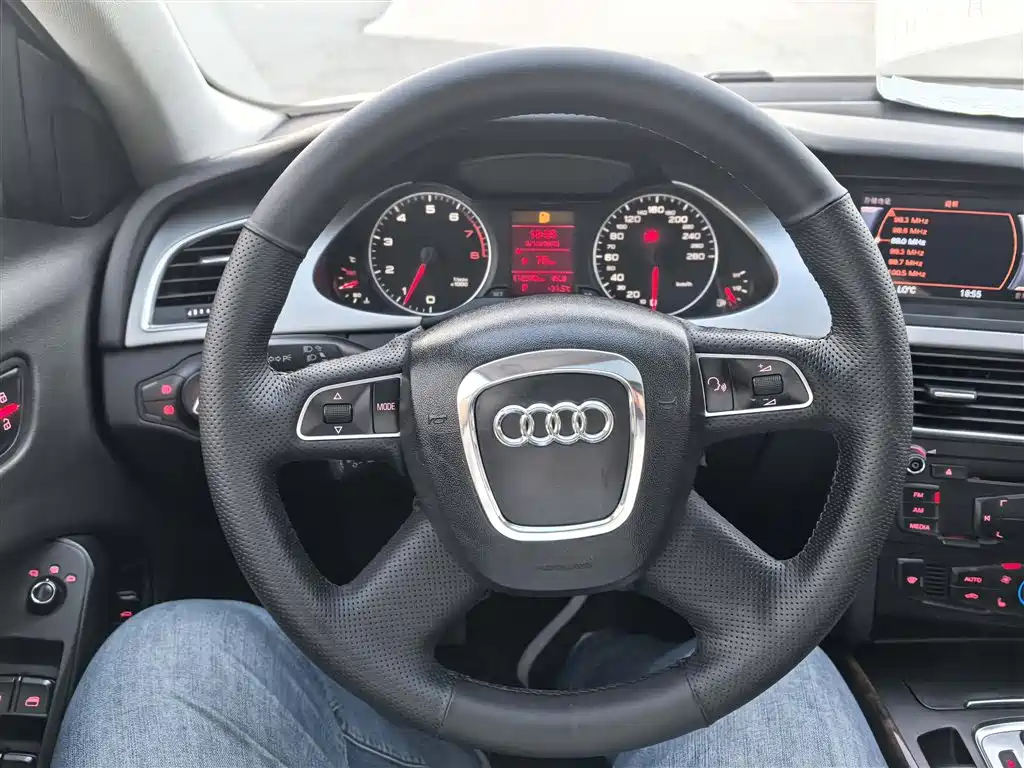 Audi A4L 2012 — фото 19
