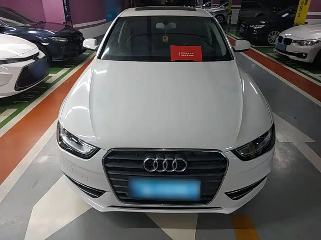 Audi A4L 2016