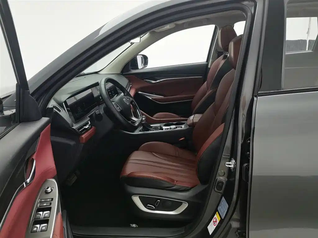 Changan CS75 PLUS 2021 — фото 10