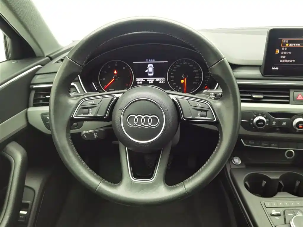 Audi A4L 2017 — фото 11