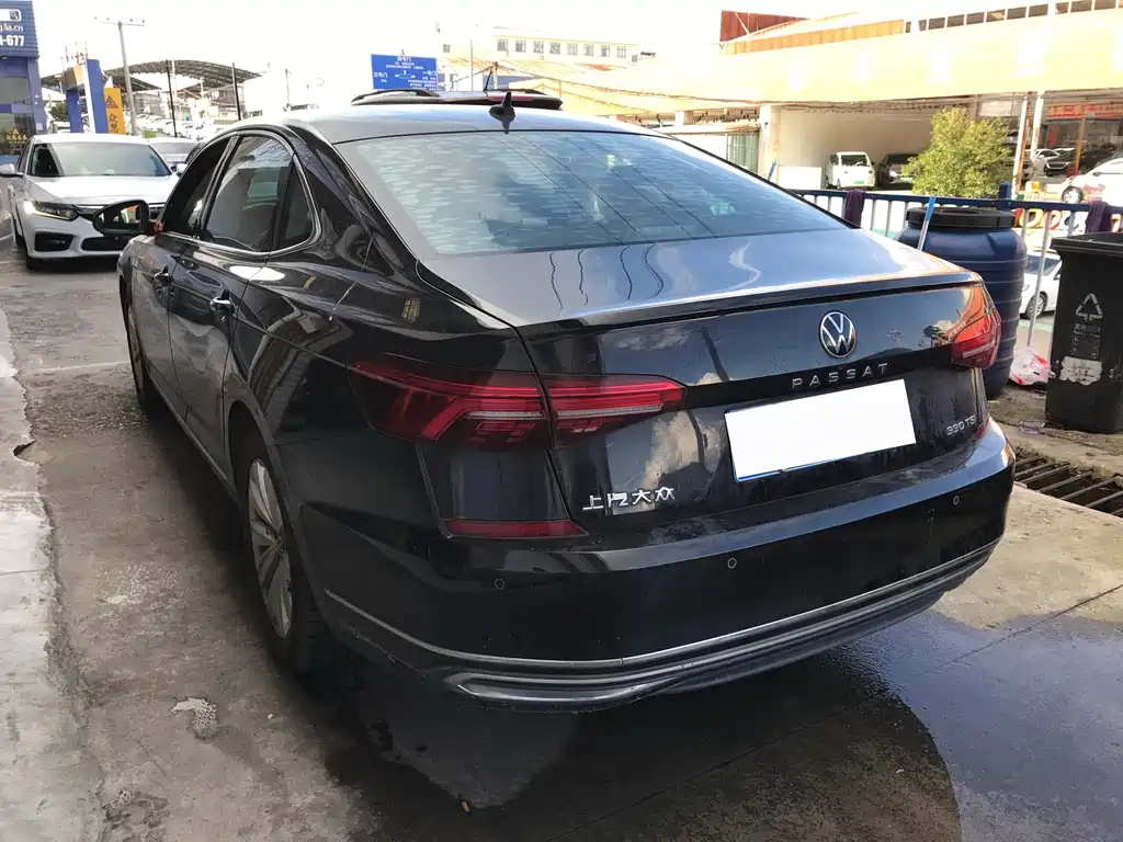 Volkswagen Passat 2021