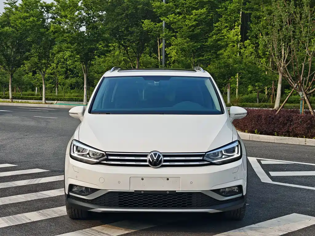 Volkswagen Touran 2023
