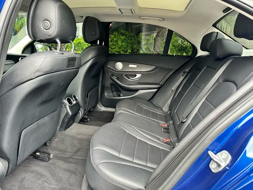 Mercedes-Benz C-Class 2018 — фото 12