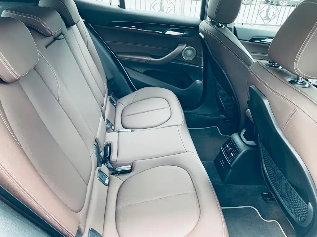 BMW X2 2023 — фото 13