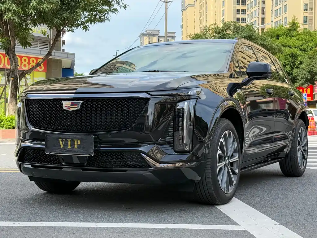 Cadillac XT5 2025 — фото 2