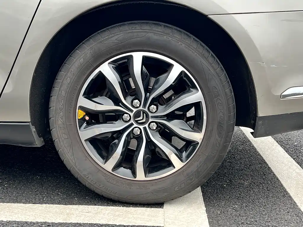 Citroen C5 2015 — фото 17