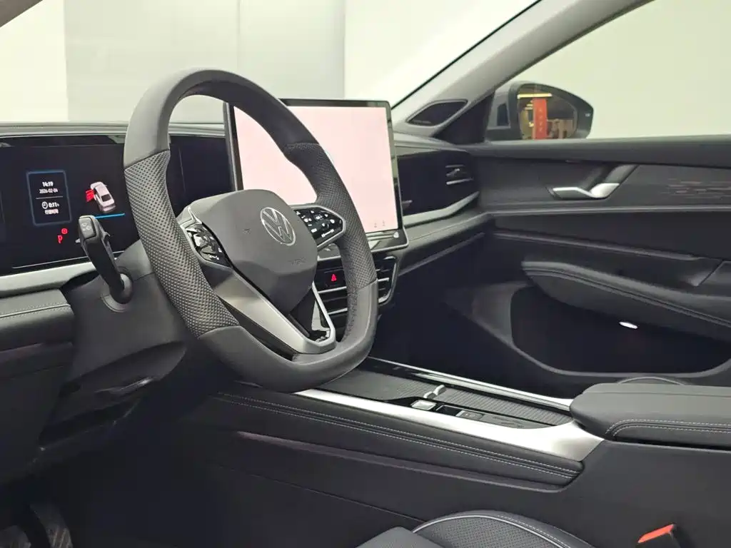 Volkswagen Passat 2024