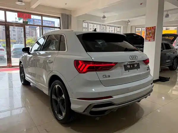 Audi Q3 2022