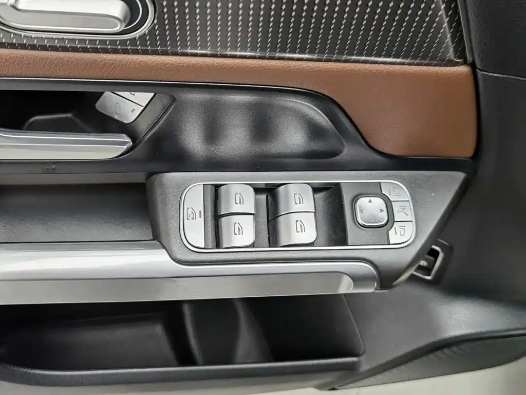 Mercedes-Benz GLB 2022 — фото 9