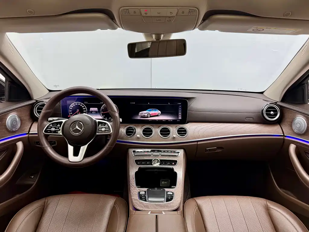 Mercedes-Benz E-Class 2020 — фото 20