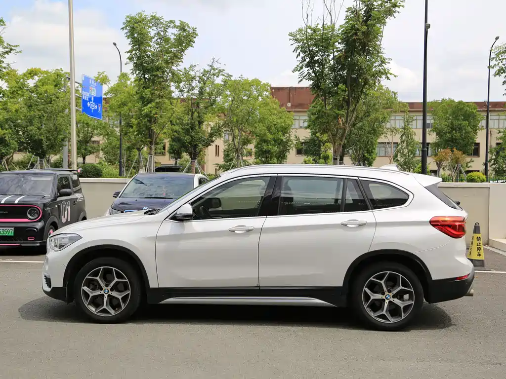 BMW X1 2019 — фото 17
