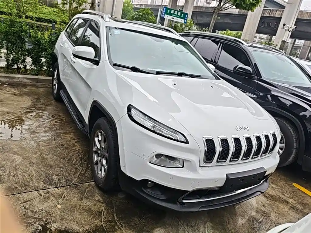 Jeep Cherokee 2018 — фото 3