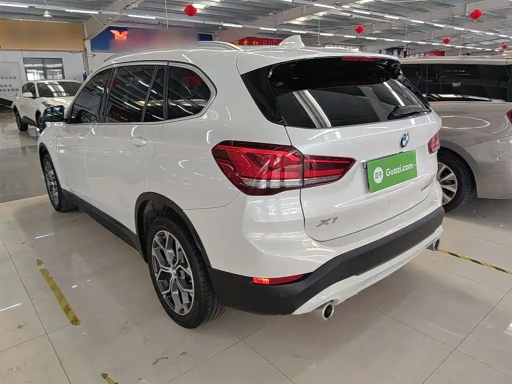 BMW X1 2022 — фото 5