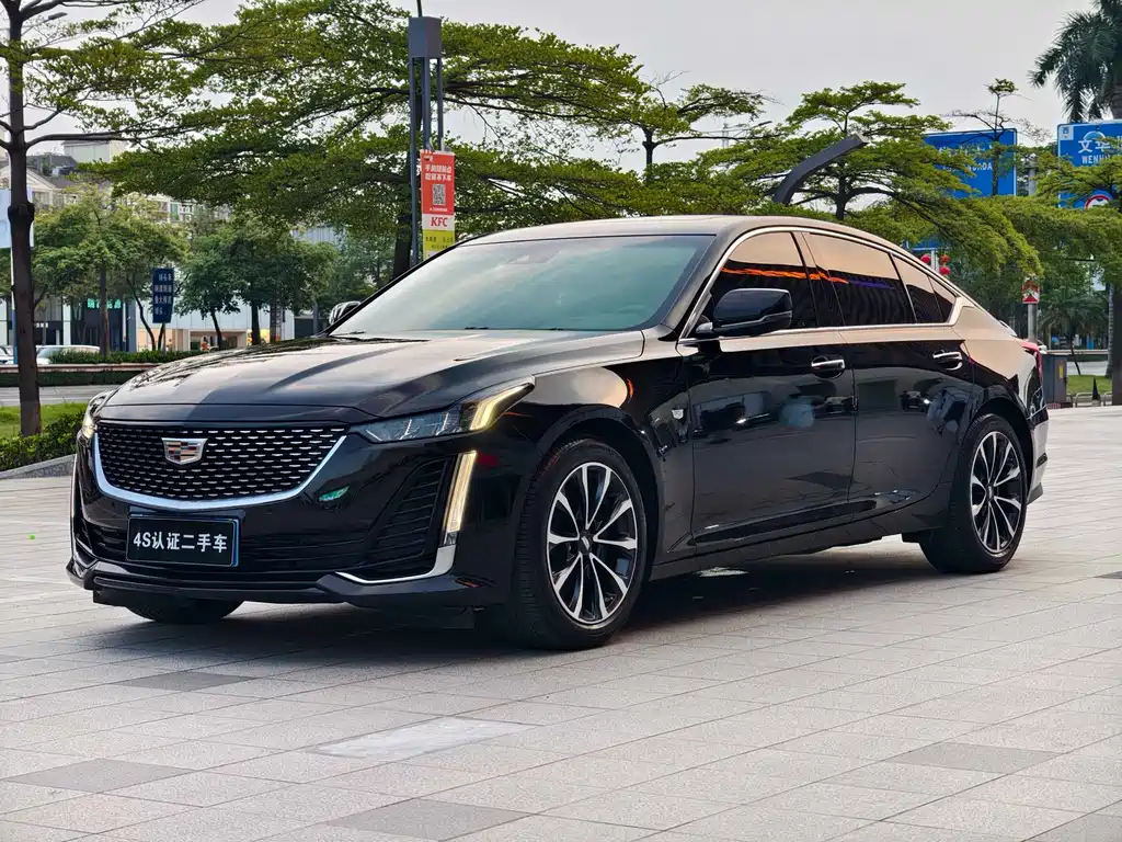 Cadillac CT5 2022 — фото 1