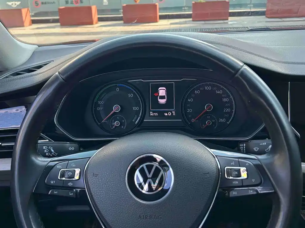Volkswagen Passat PHEV 2021 — фото 13