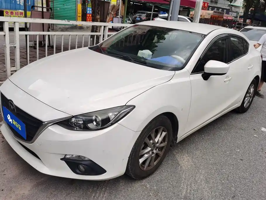 Mazda 3 Axela 2016 — фото 1