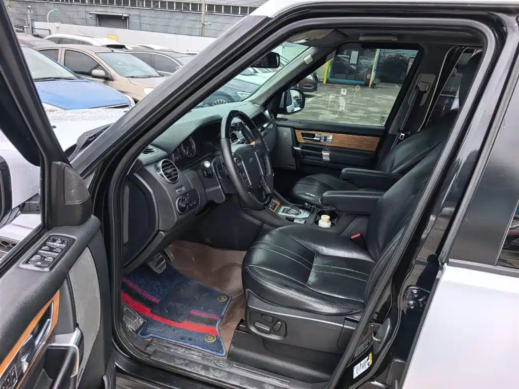 Land Rover Discovery 2013 — фото 10
