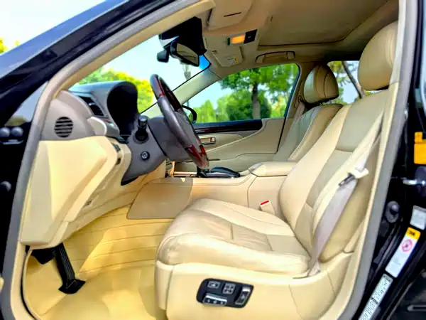 Lexus LS 2013