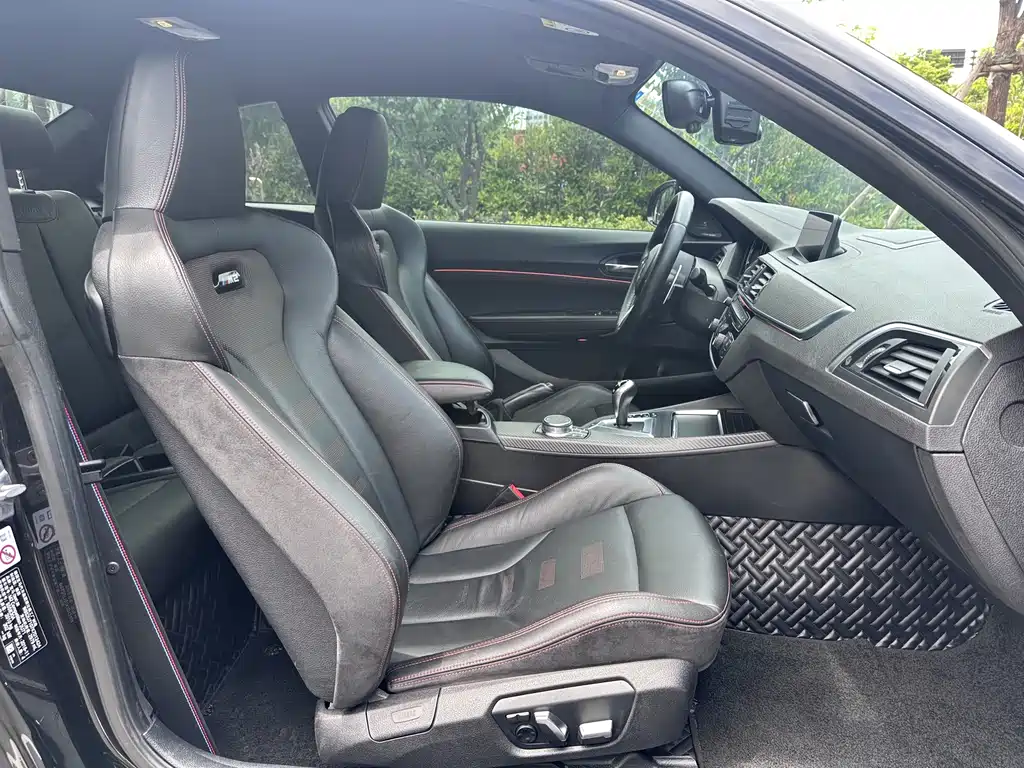 BMW M2 2019 — фото 17
