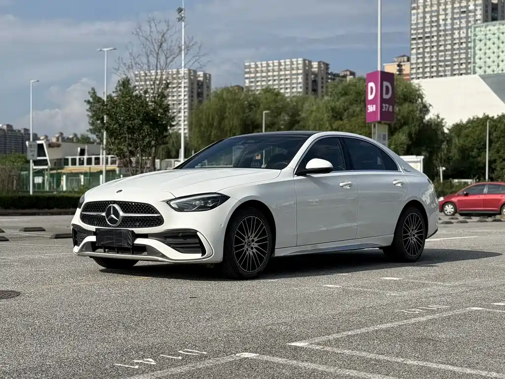 Mercedes-Benz C-Class 2023 — фото 2
