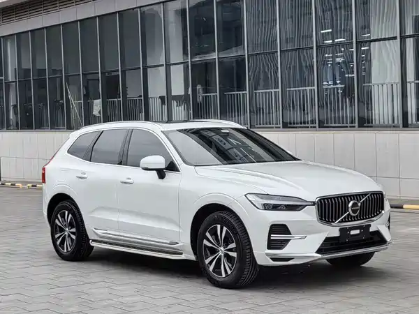 Volvo XC60 2022