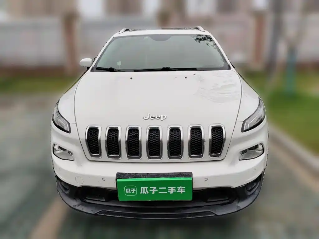Jeep Cherokee 2016 — фото 24