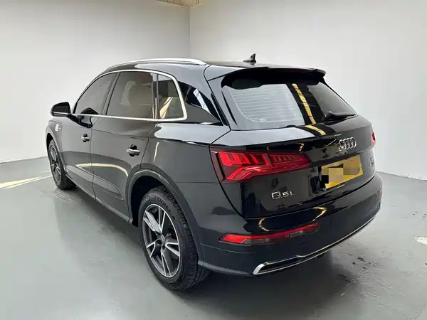 Audi Q5L 2020
