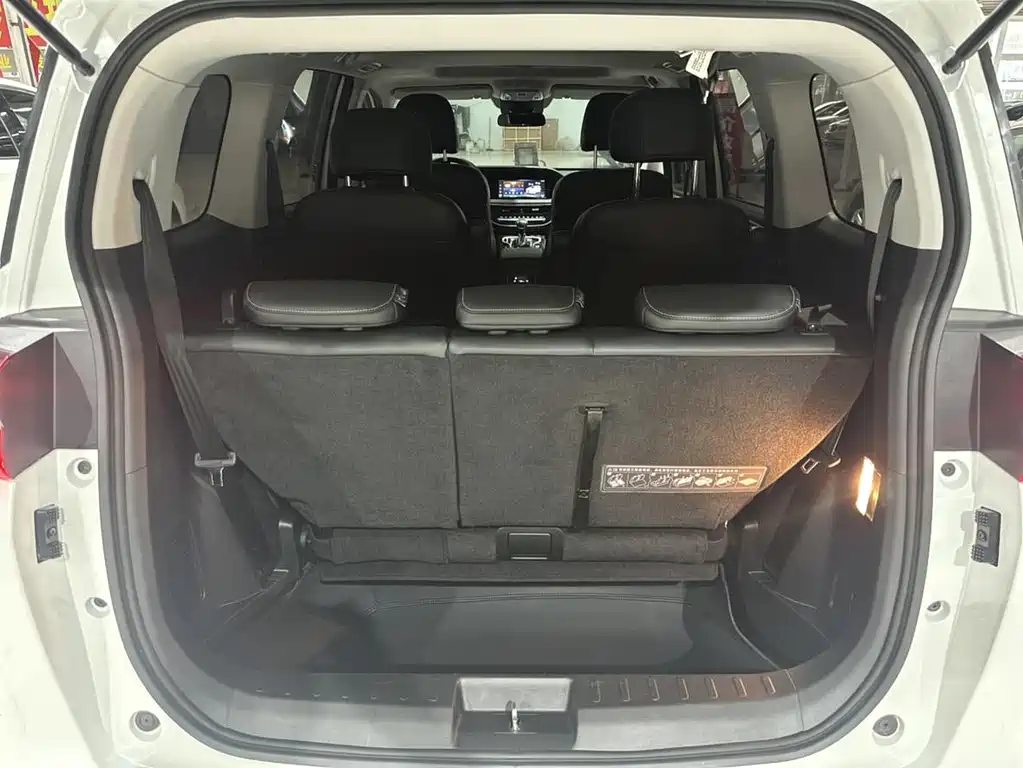 GAC Trumpchi M6 2022 — фото 11