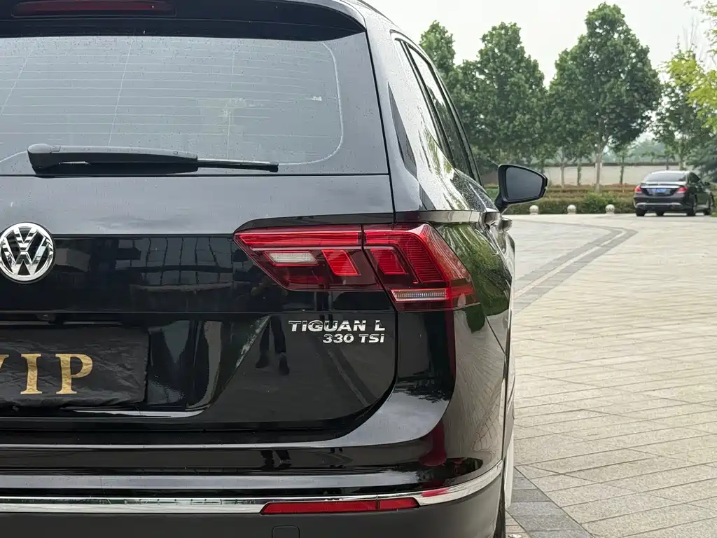 Volkswagen Tiguan L 2018 — фото 20