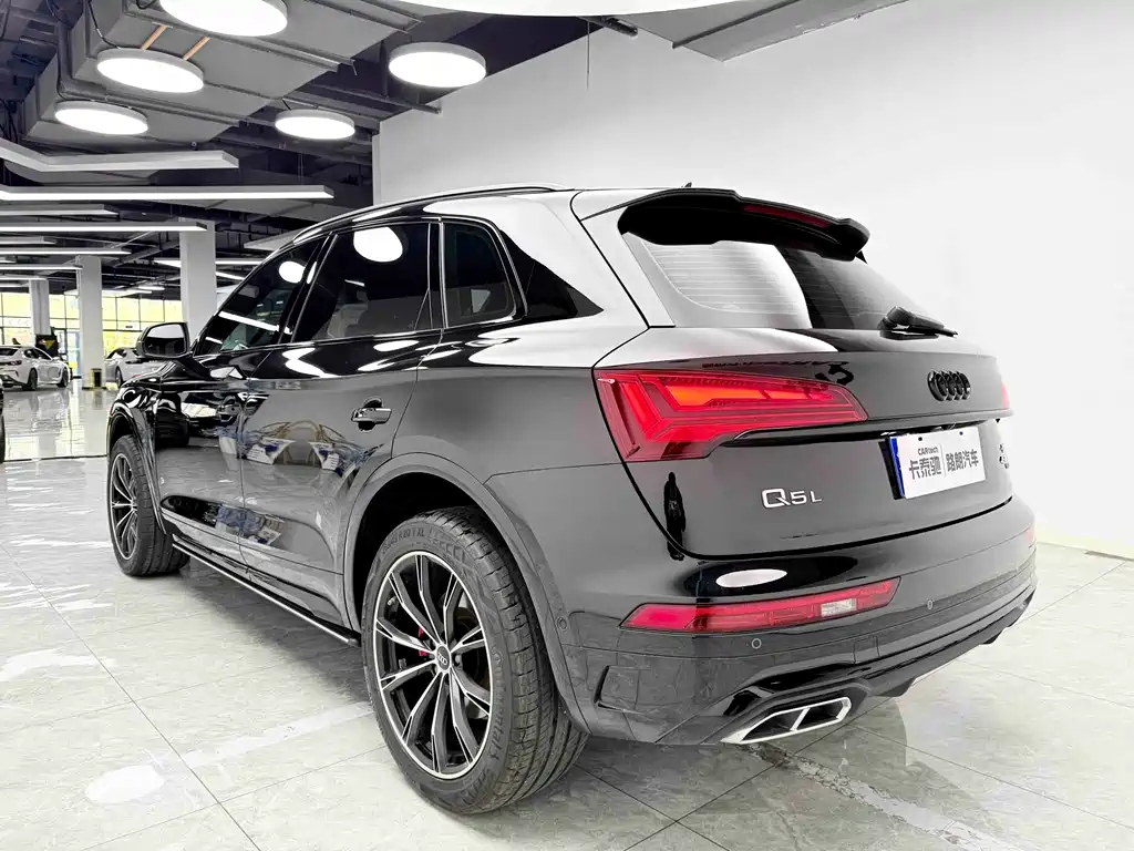 Audi Q5L 2024 — фото 4
