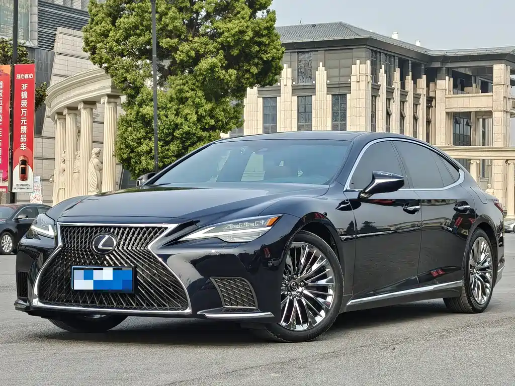 Lexus LS 2021 — фото 1