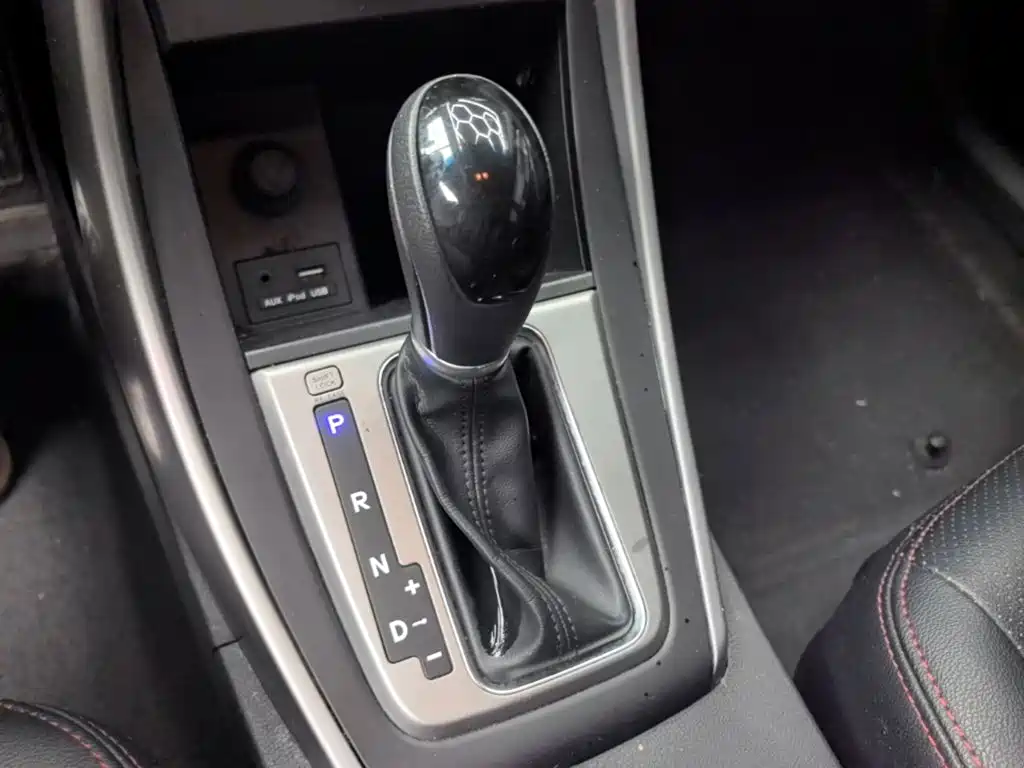 Hyundai Elantra 2016 — фото 14