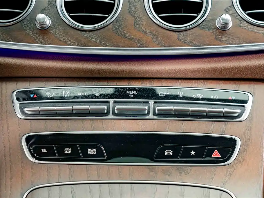 Mercedes-Benz E-Class New Energy 2022 — фото 14