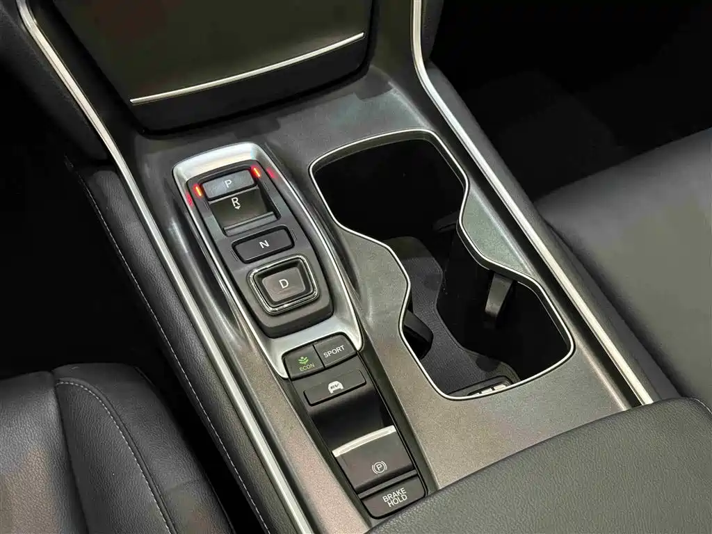 Honda Accord 2021 — фото 12