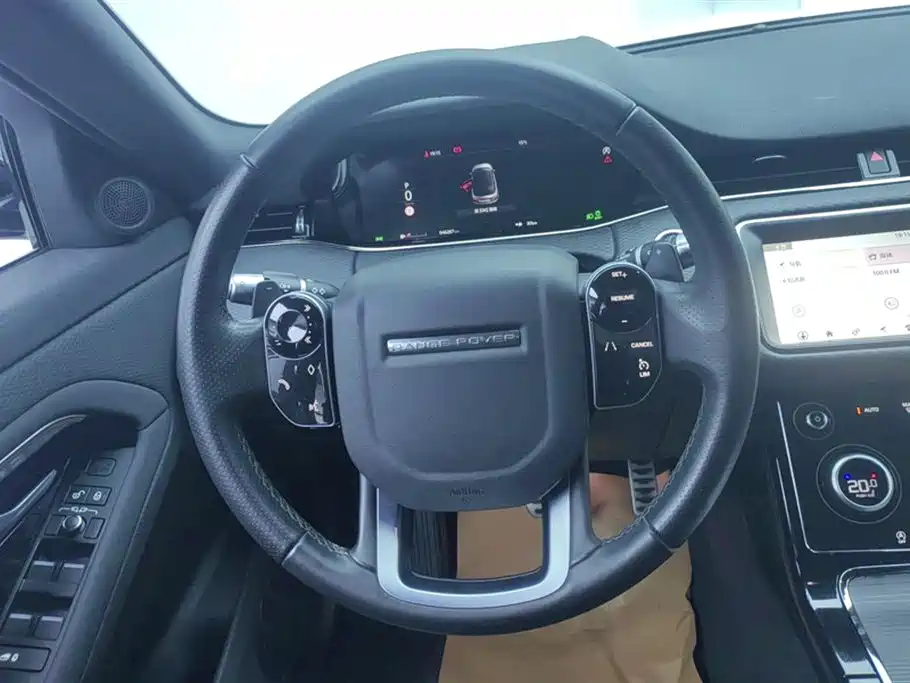 Land Rover Evoque 2020 — фото 15