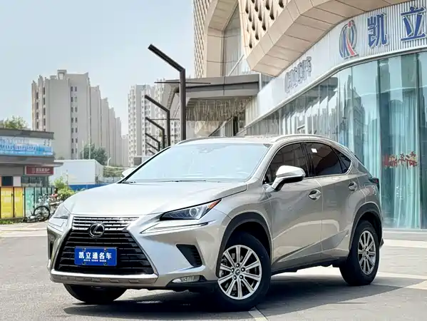 Lexus NX 2021