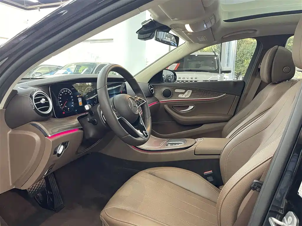 Mercedes-Benz E-Class 2023 — фото 8
