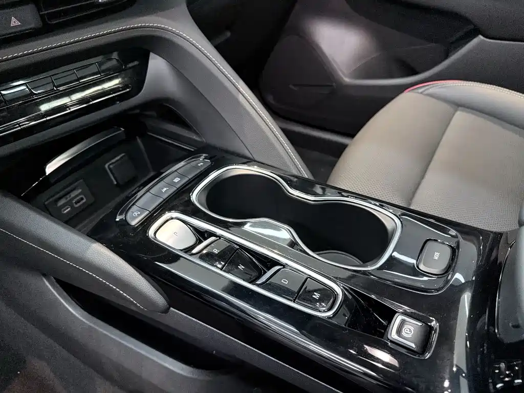 Buick Envision S 2022 — фото 12